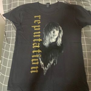 Taylor swift reputation shirt